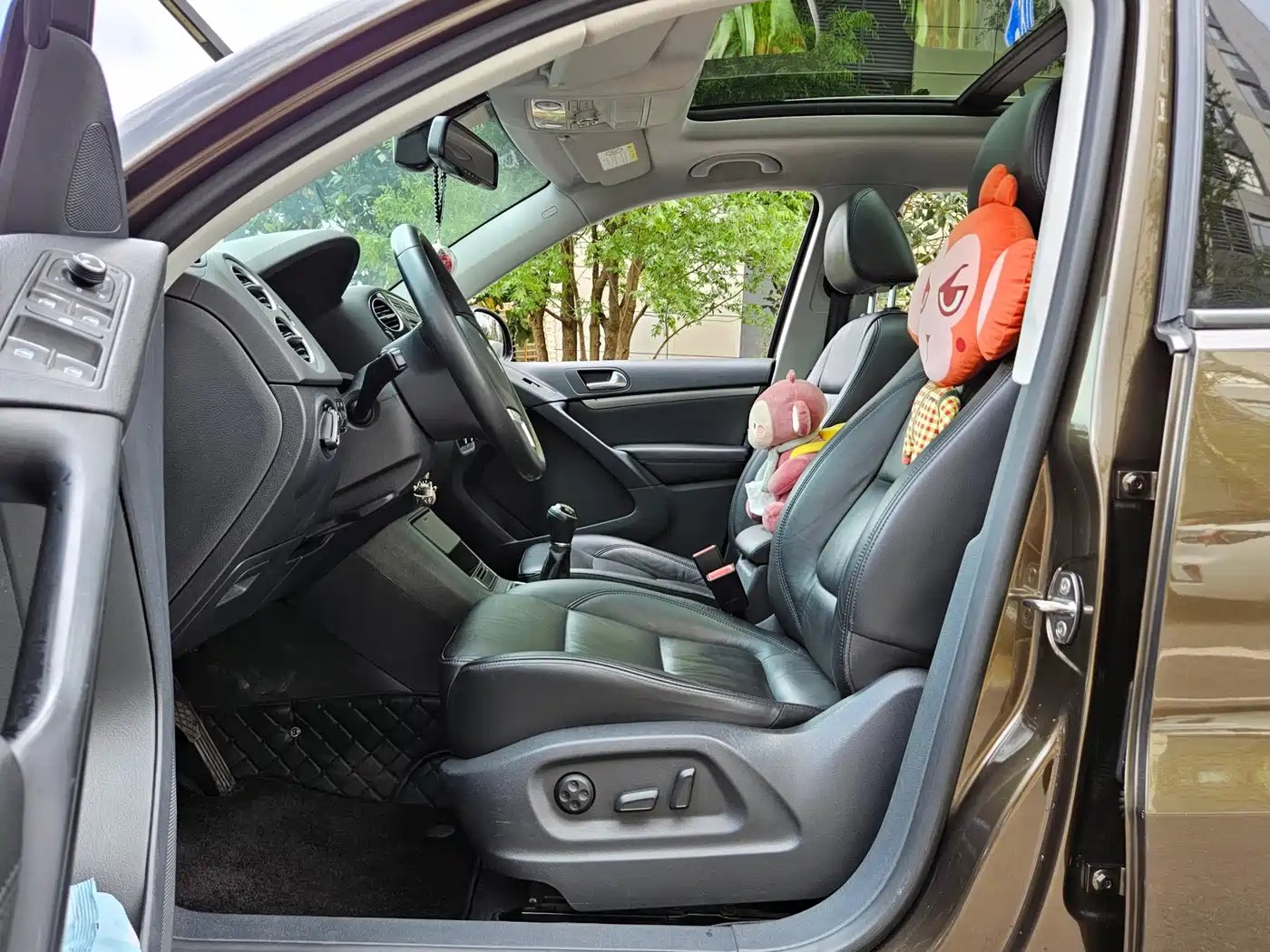 Volkswagen Tiguan 2015 1.8TSI Manual 2WD Limited Edition фото 6
