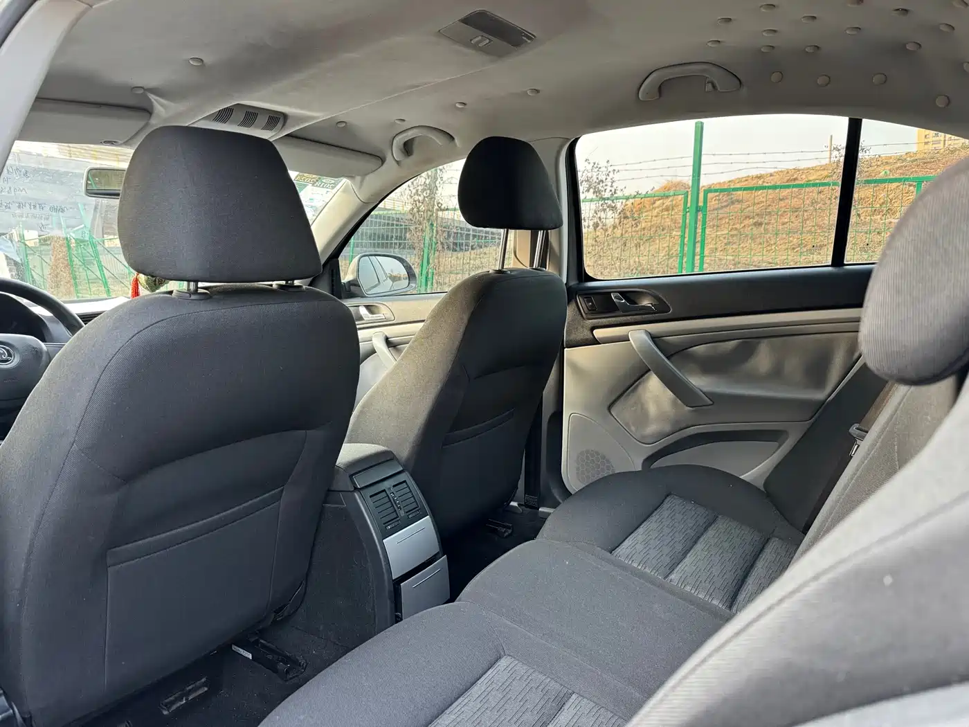 Škoda Octavia 2014 1.6L Auto Yijie Edition фото 7