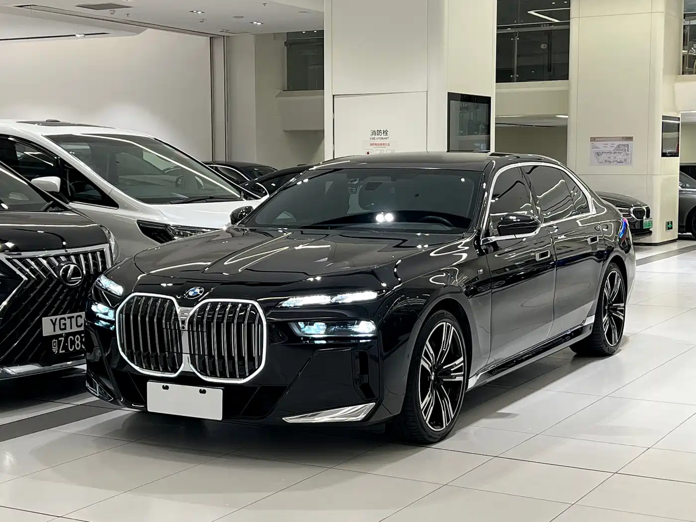 BMW 7 SERIES