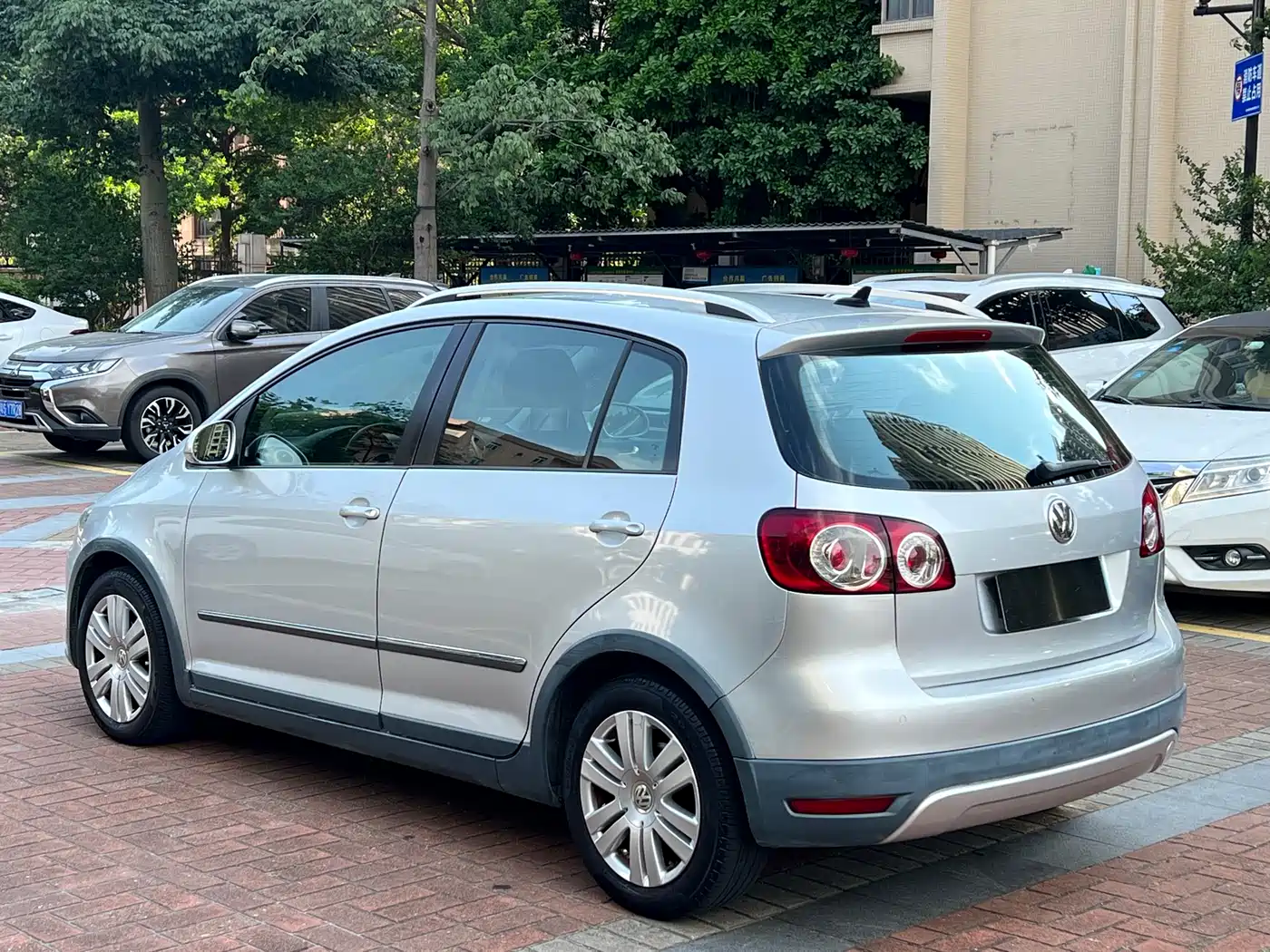 Volkswagen Golf (Import) 2011 1.4TSI Cross Golf фото 5
