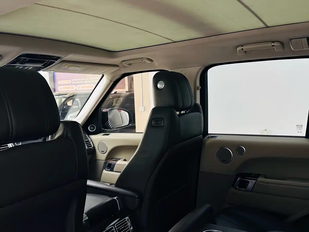 Land Rover Range Rover 2015 3.0 SC V6 Vogue фото 17