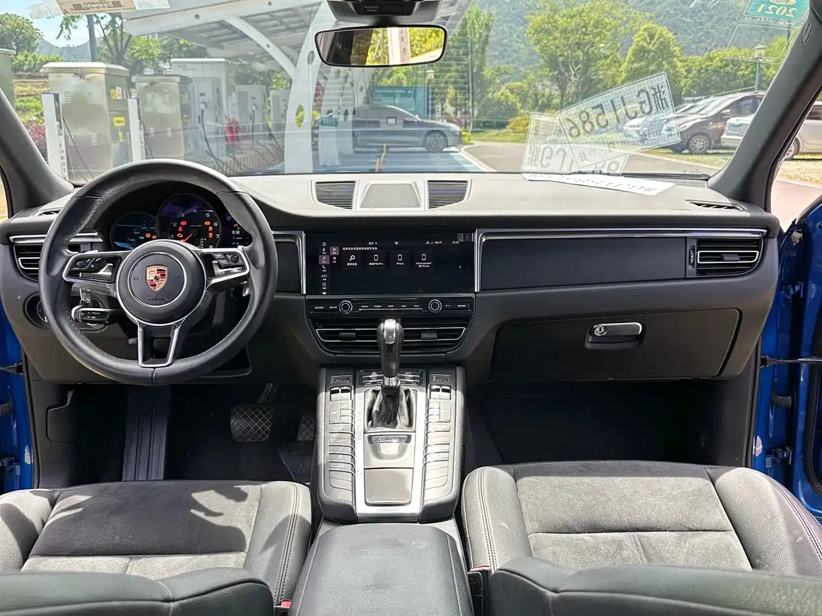 Porsche Macan 2018 Macan 2.0T фото 12