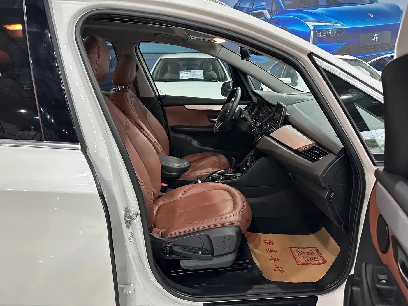 BMW 2 Series Gran Tourer 2015 218i Leading фото 5