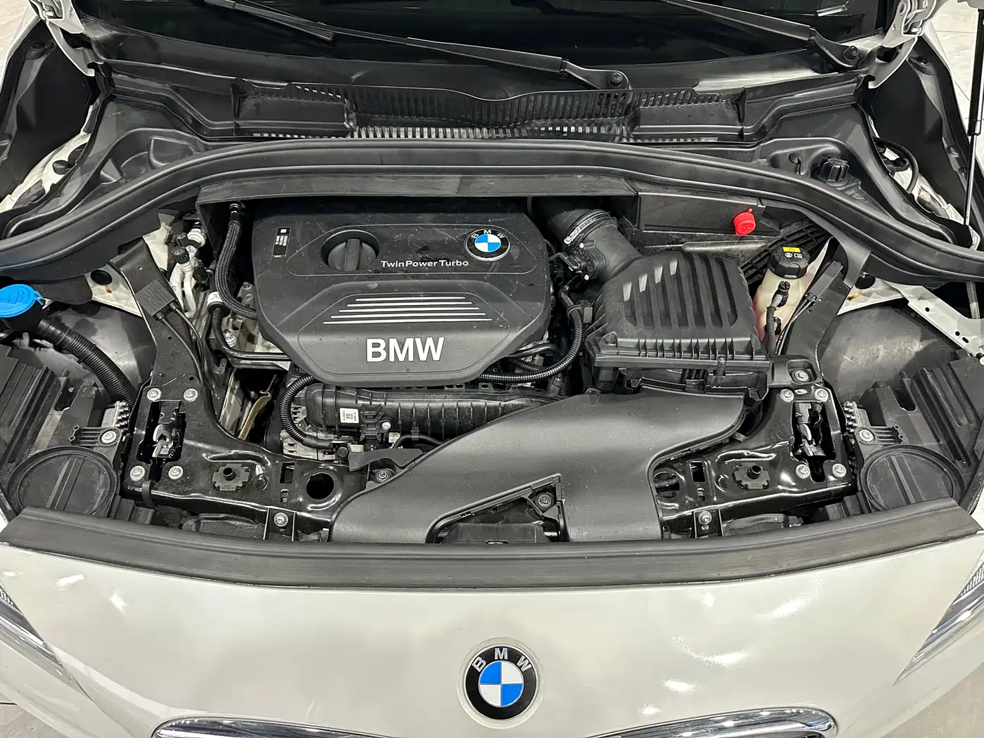 BMW 2 Series Gran Tourer 2015 218i Leading фото 16