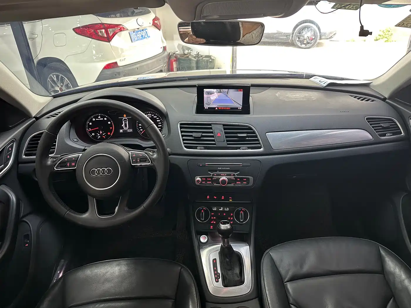 Audi Q3 2016 Model 30 TFSI Style фото 12