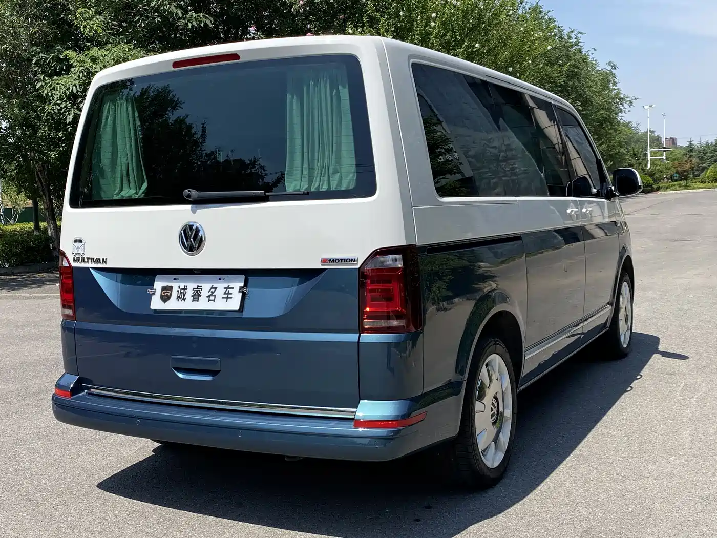 Volkswagen Multivan 2018 2.0TSI 4WD Leisure Edition 7-Seater фото 8