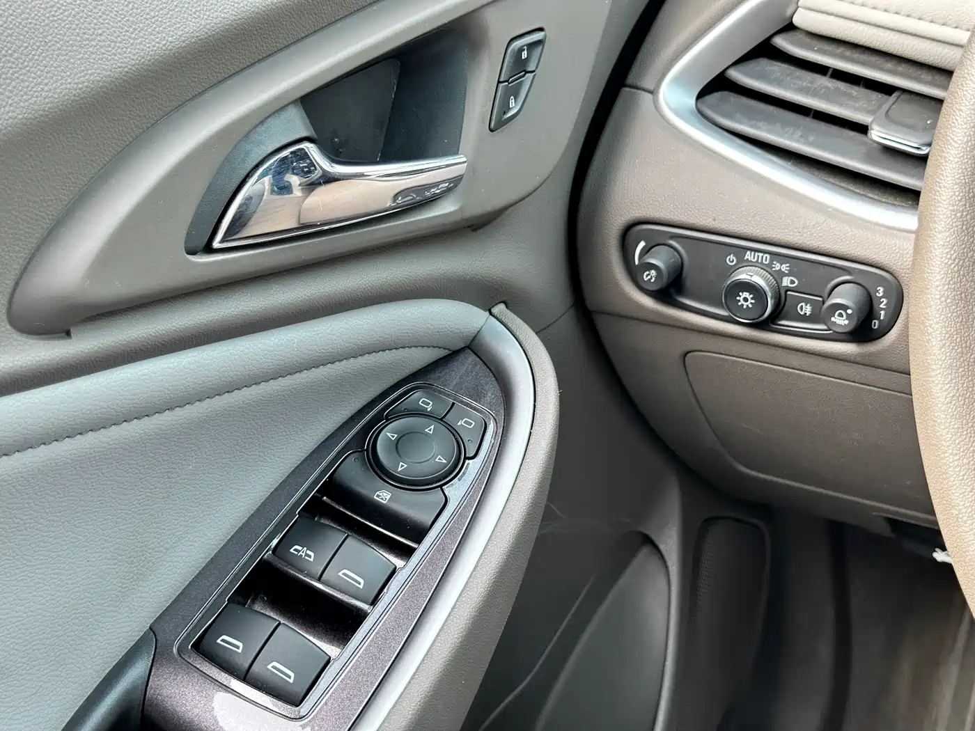 Chevrolet Malibu XL 2018 530T Auto RuiXiang Edition фото 26