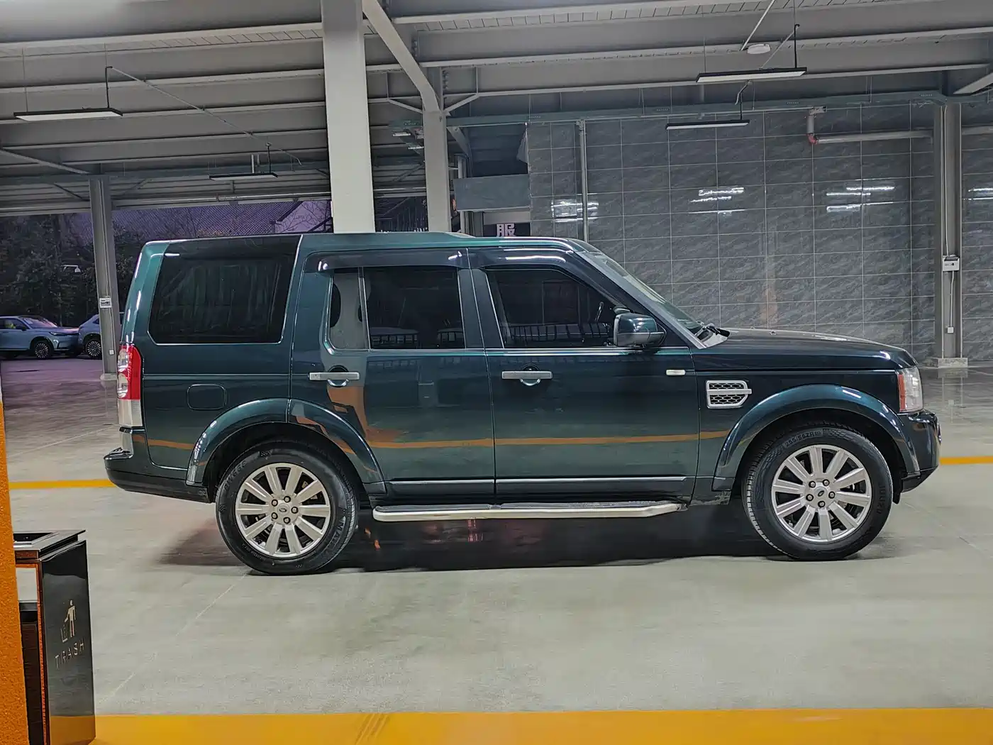 Land Rover Discovery 2011 3.0 SDV6 HSE Diesel фото 6