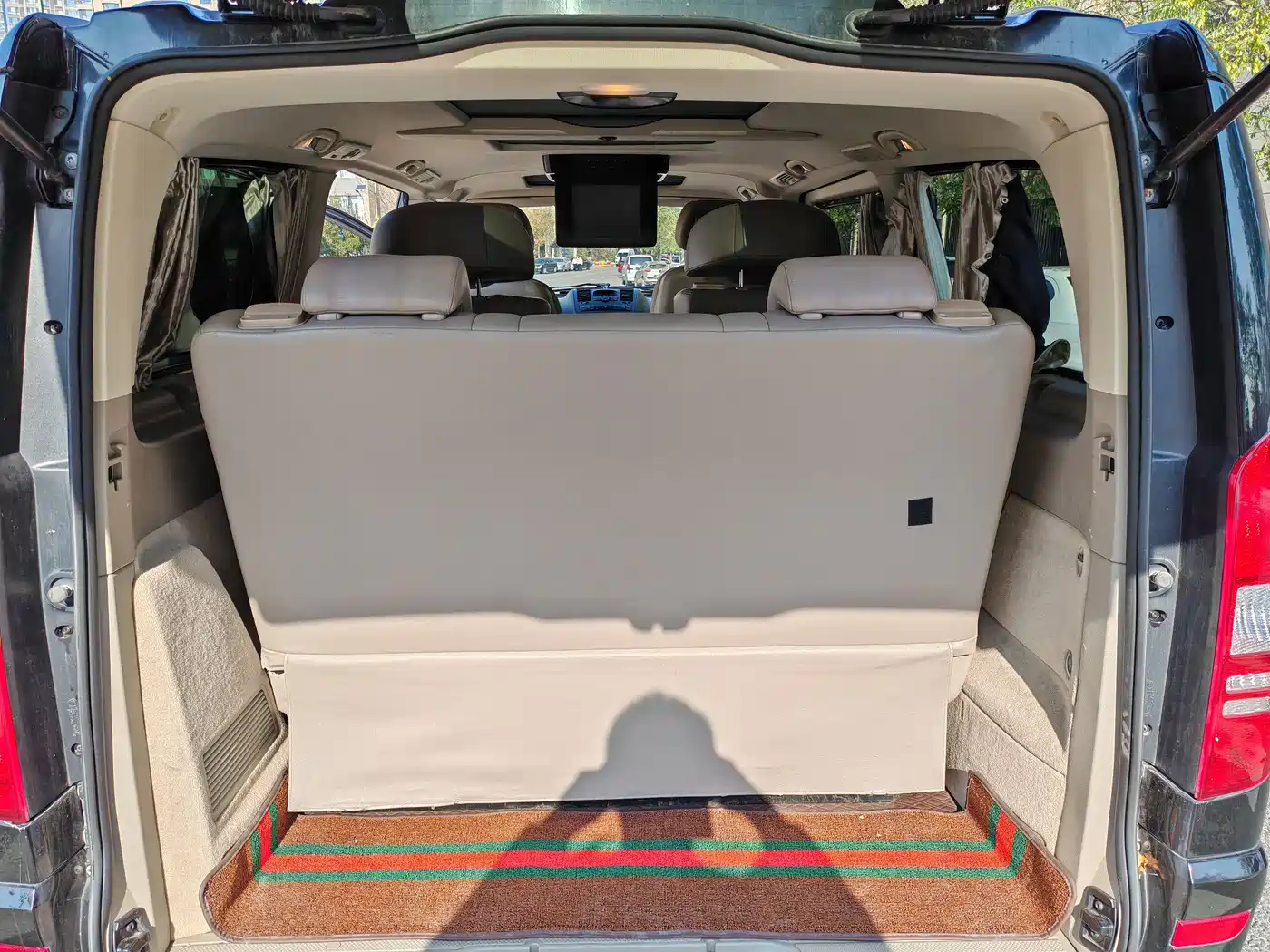 Mercedes-Benz Viano 2013 Model 3.0L Navigation Edition фото 21