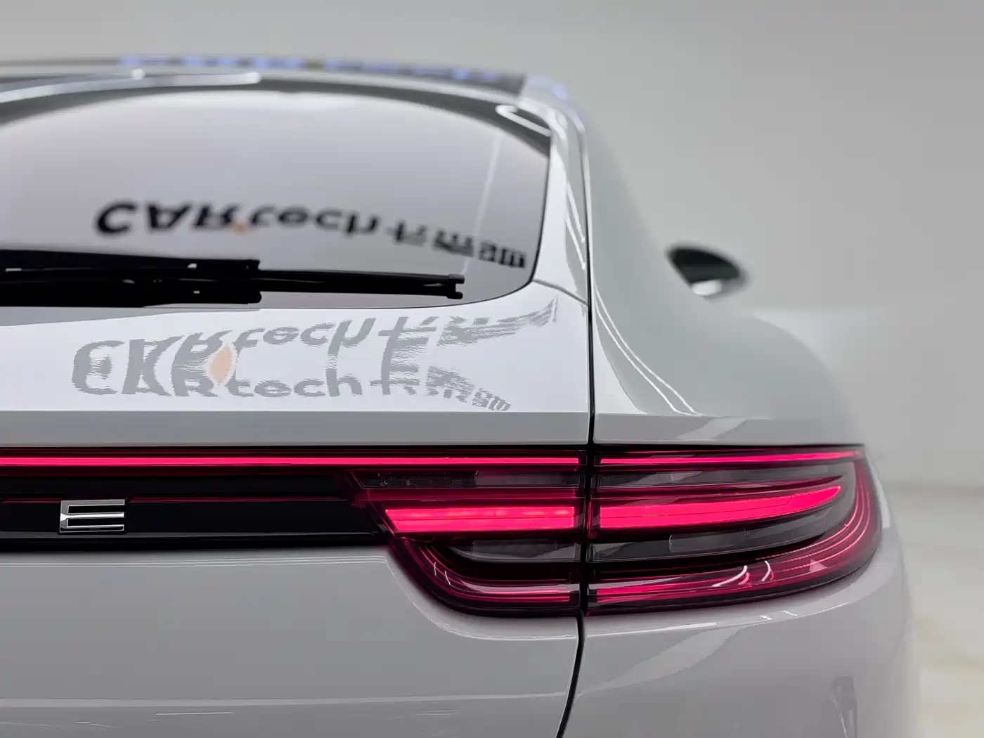Porsche Panamera 2017 Panamera 3.0T фото 22