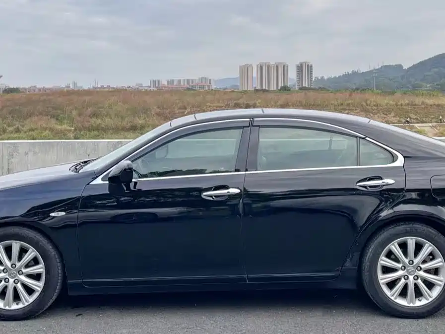Lexus ES 2010 350 Luxury Edition фото 5