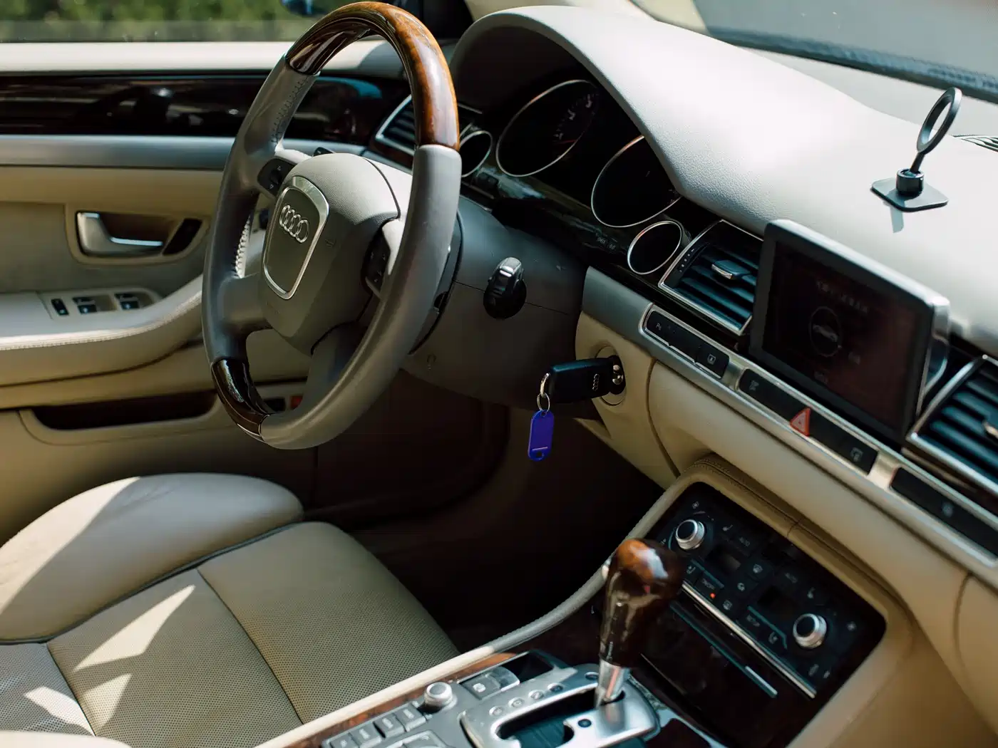 Audi A8 2006 A8L 6.0 W12 quattro Flagship фото 16