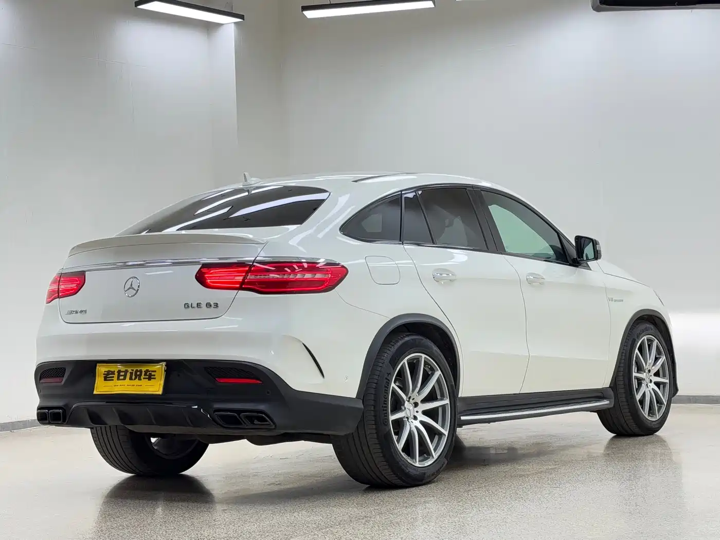 Mercedes-Benz GLE Coupe AMG 2015 AMG GLE 63 4MATIC Coupe SUV фото 5