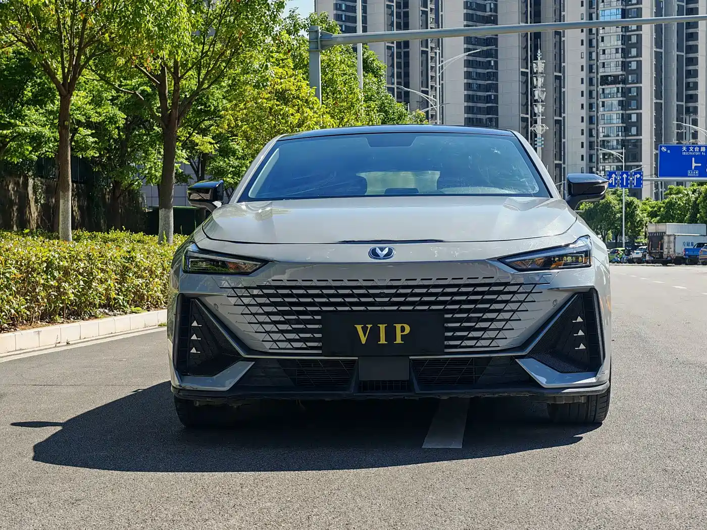 CHANGAN UNI-V