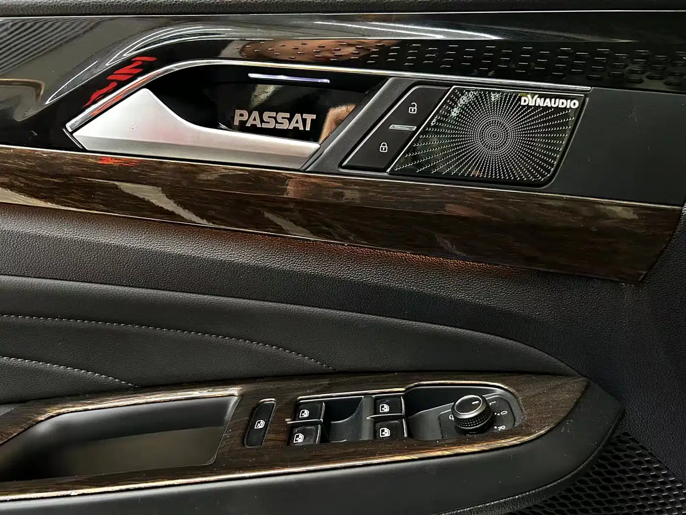 VOLKSWAGEN PASSAT NEW ENERGY