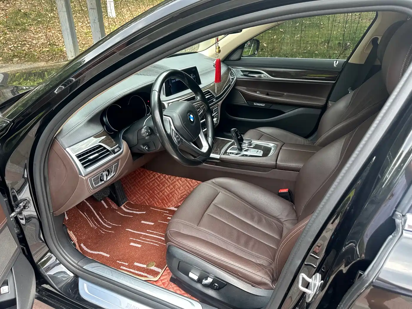 BMW 7 Series 2016 730Li Luxury фото 9