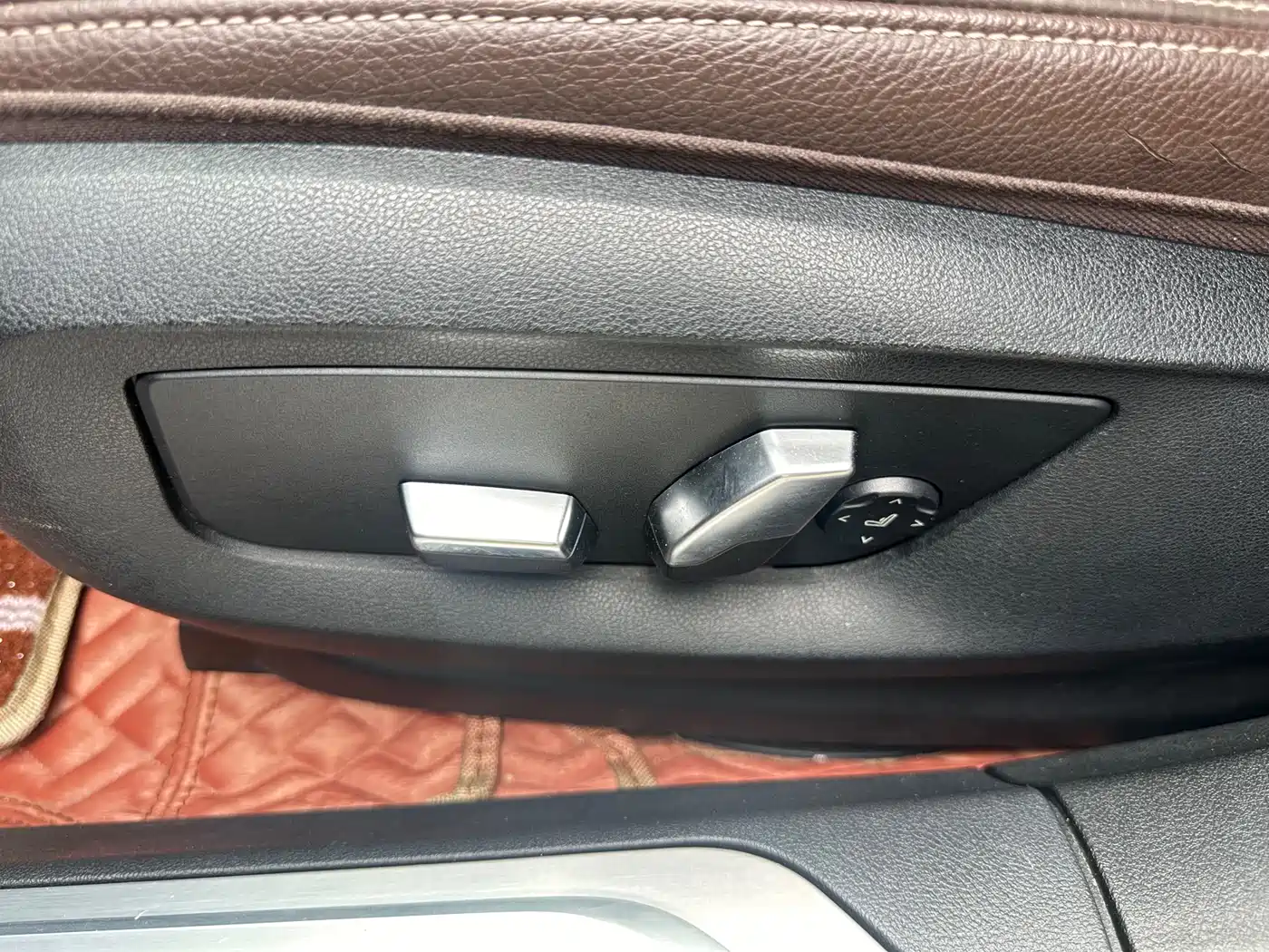 BMW 7 Series 2016 730Li Luxury фото 3
