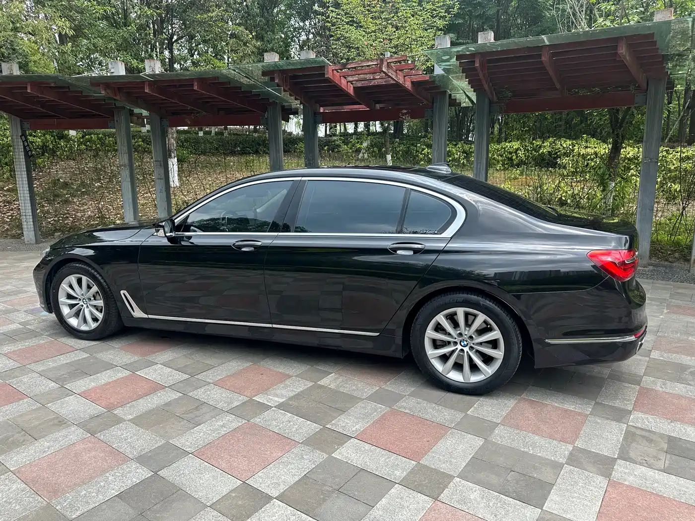 BMW 7 Series 2016 730Li Luxury фото 10