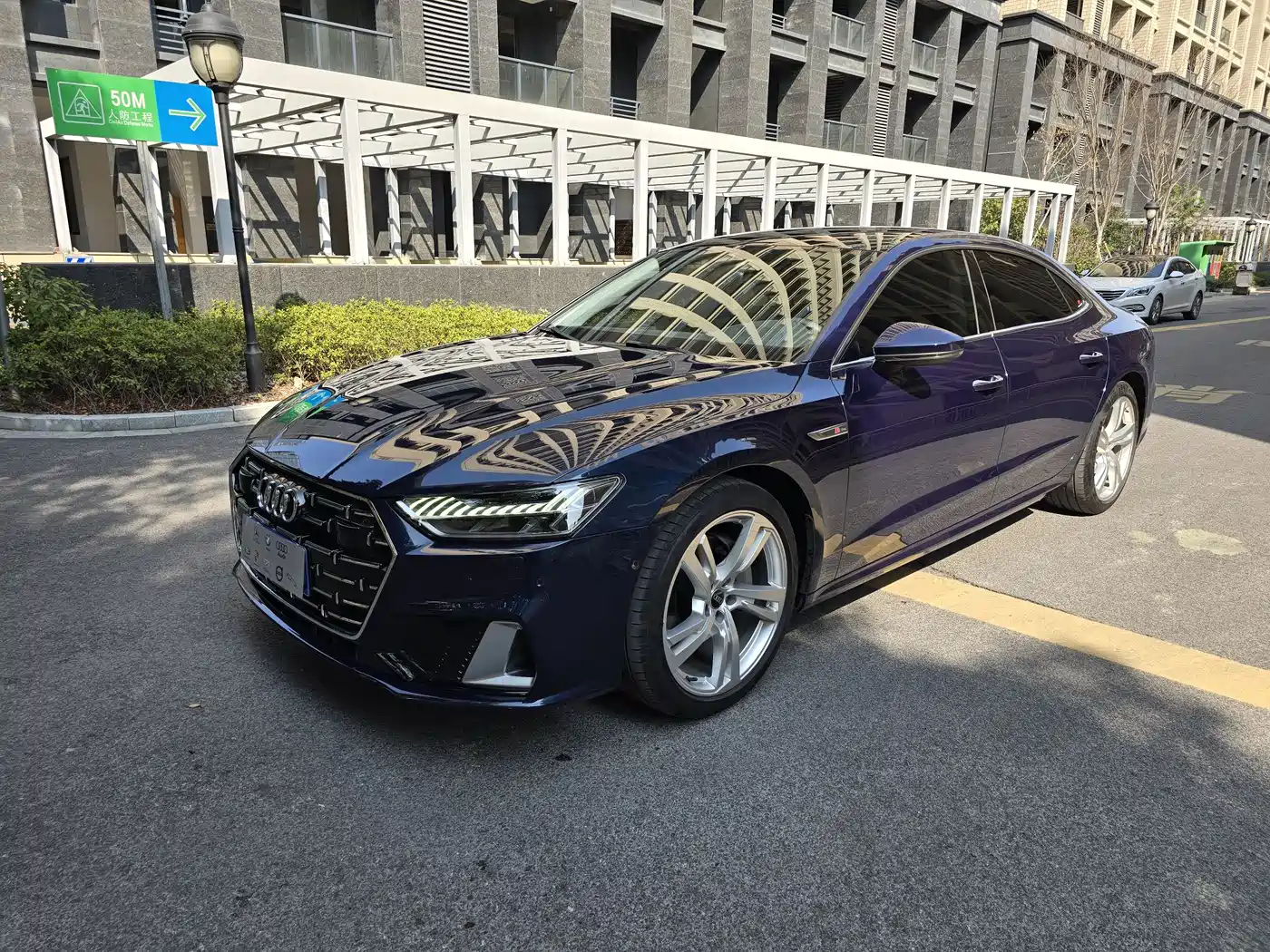 Audi A7L 2024 45TFSI quattro S-line Vision Edition Crystal Package