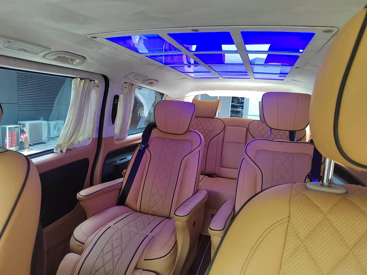 Mercedes-Benz Vito 2018 2.0T Elite Edition 7-seater China VI фото 8