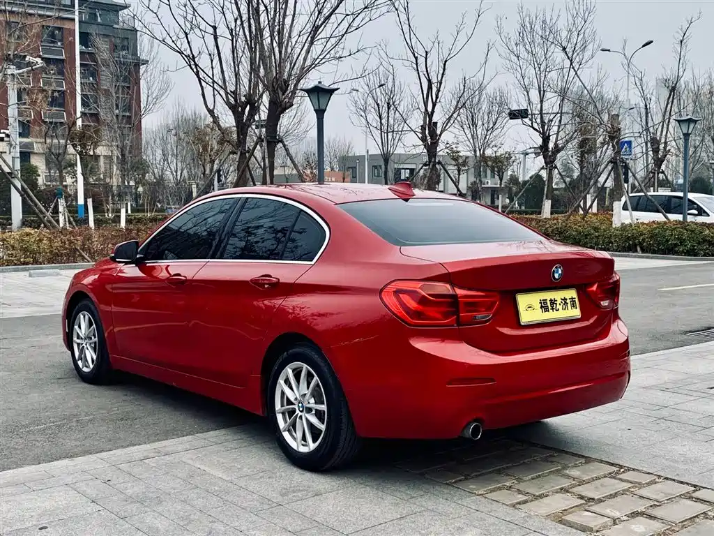 BMW 1 Series 2018 118i Fashion Edition фото 8