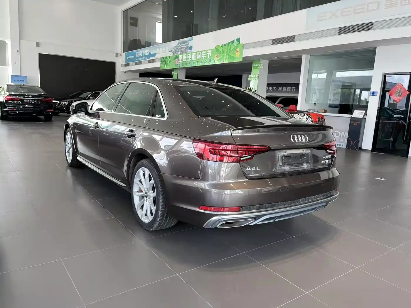 Audi A4L 2019 45 TFSI quattro Personality Sport (China V) фото 6