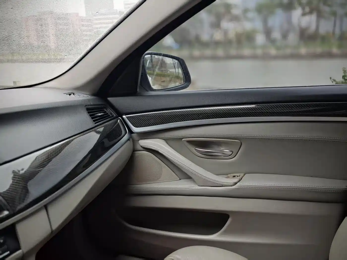 BMW 5 Series 2013 530Li Leadership фото 9