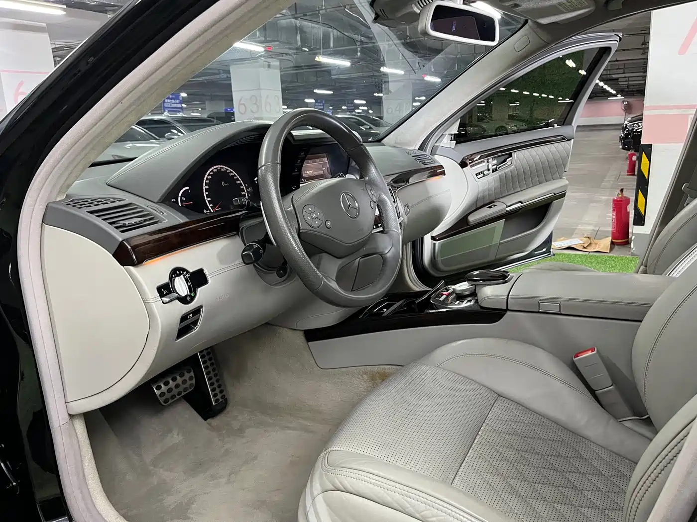 Mercedes-Benz S-Class AMG 2010 AMG S 65 фото 7