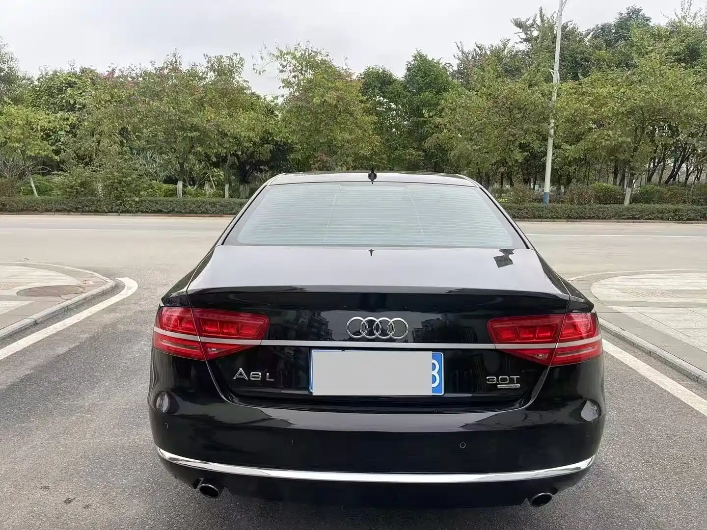 Фото 7 - Audi A8