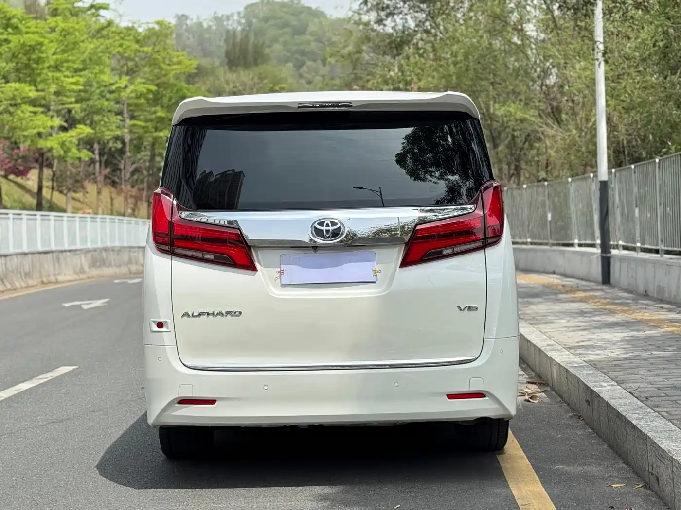 Toyota Alphard 2018 Facelift 3.5L Premium Edition фото 5