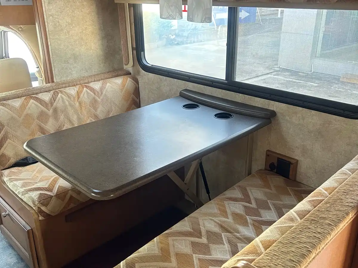 Ford E350 2011 5.4L Platinum Limited Edition фото 22