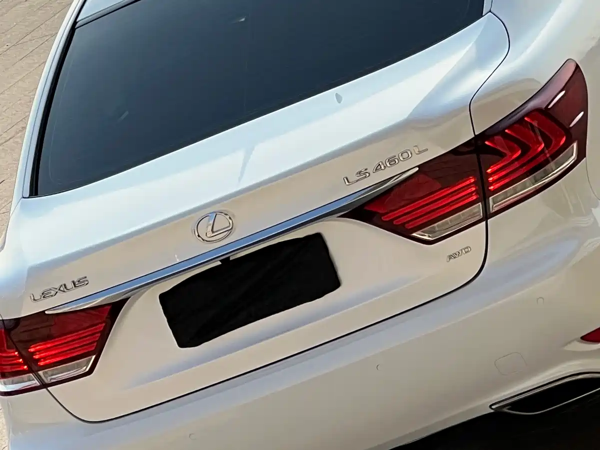 Lexus LS 2016 460L AWD Premium фото 16