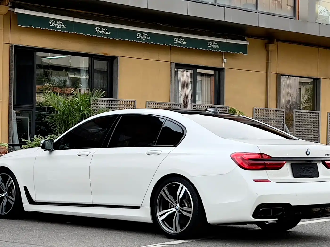 BMW 7 Series 2018 740Li Leading Type M Sport Package фото 6