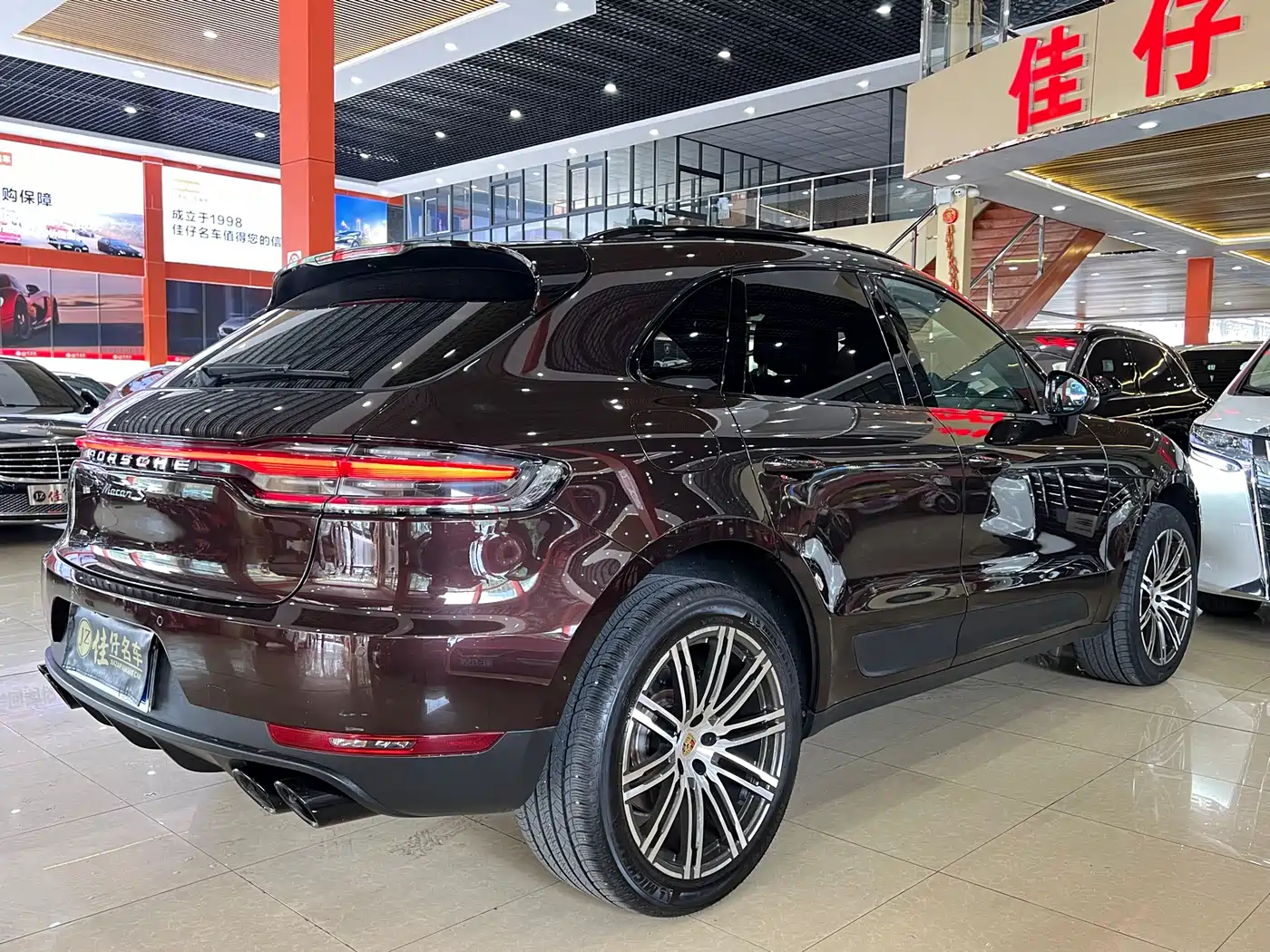 Porsche Macan 2018 Macan 2.0T фото 4