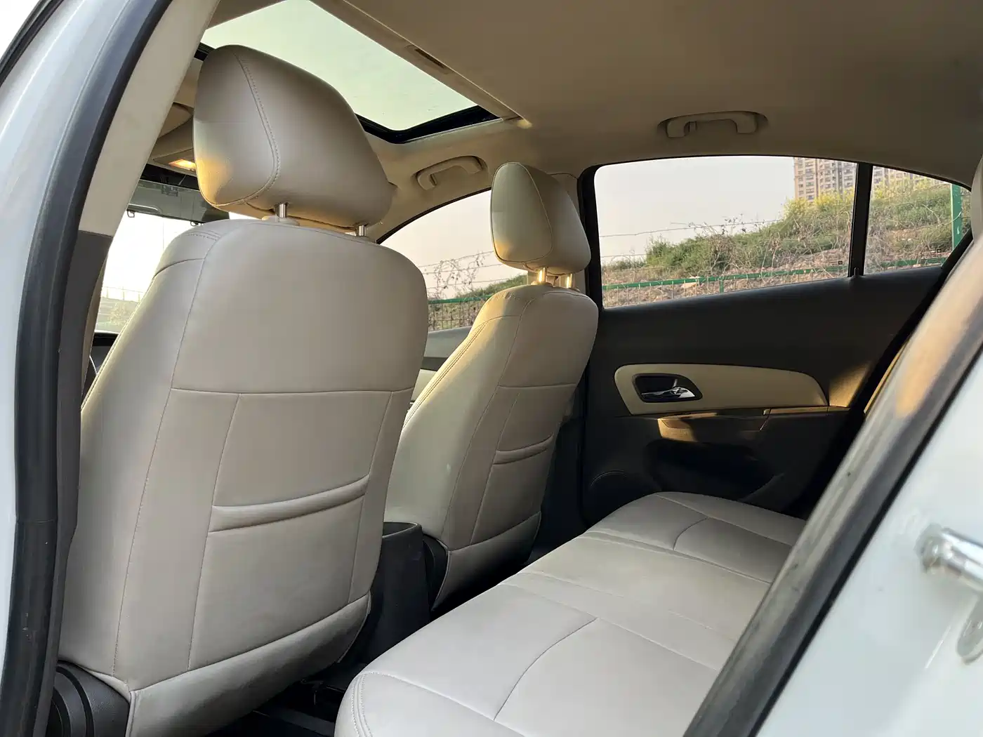 Chevrolet Cruze 2015 1.5L Classic SE AT фото 8