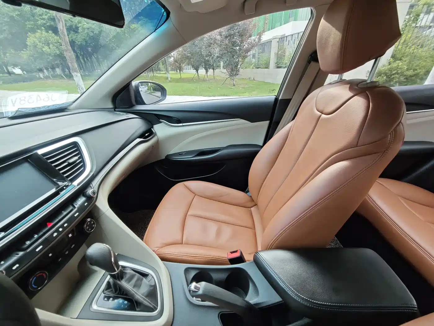Buick Excelle 2015 15N Automatic Progressive фото 11