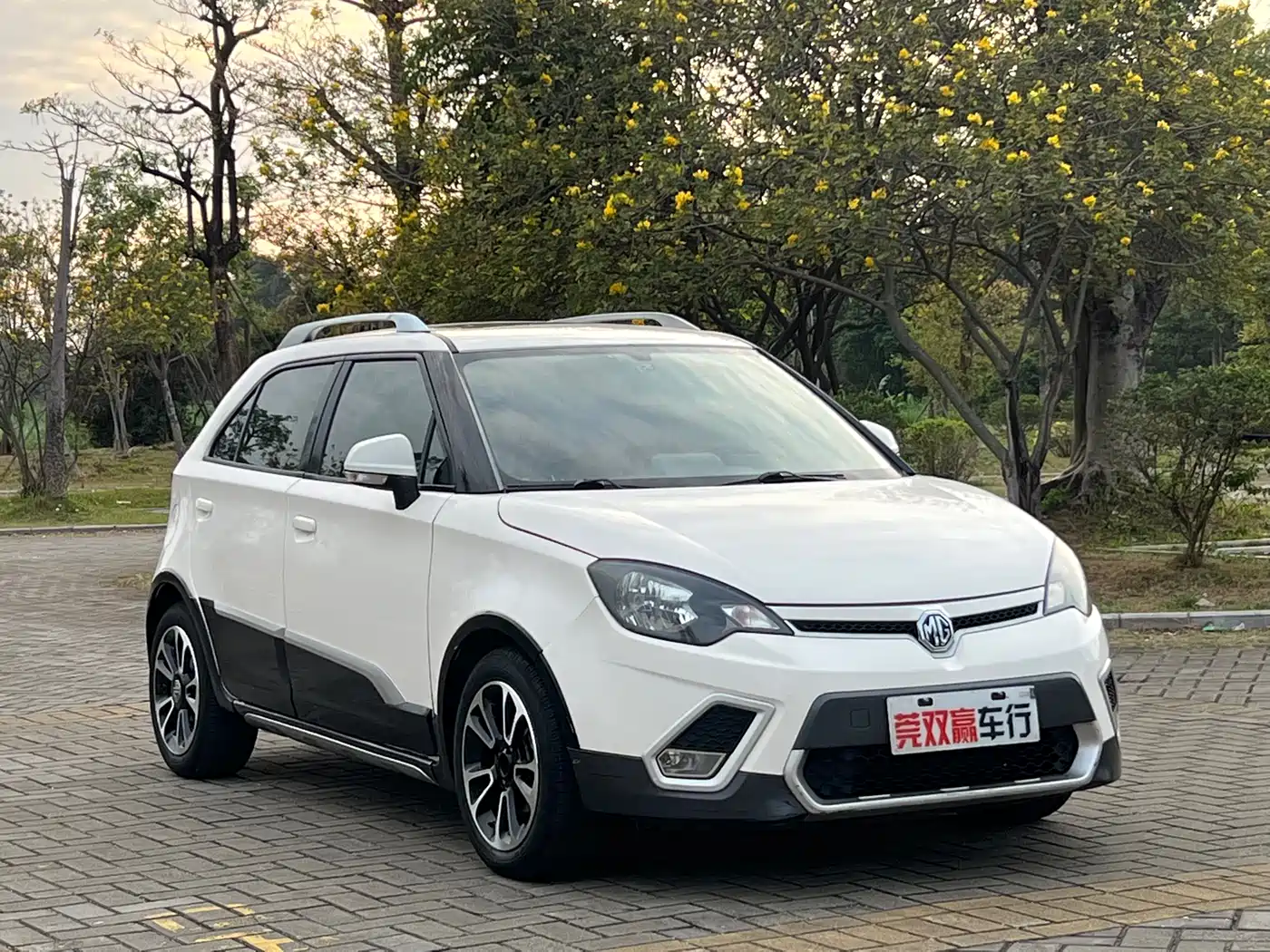 MG 3SW 2016 2015 1.5L AMT Elite