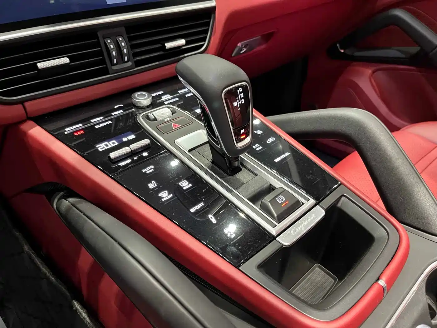 Porsche Cayenne 2019 Cayenne 3.0T фото 8