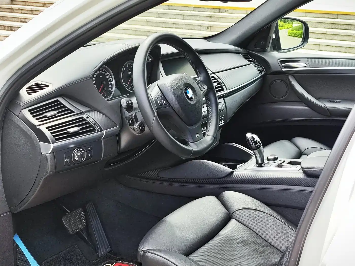 BMW X6 M 2013 X6 M фото 24