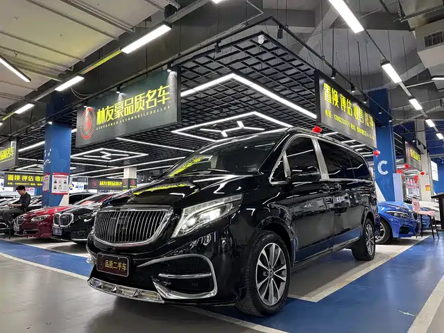 Mercedes-Benz V-Class 2020 V 260 Navigator Edition