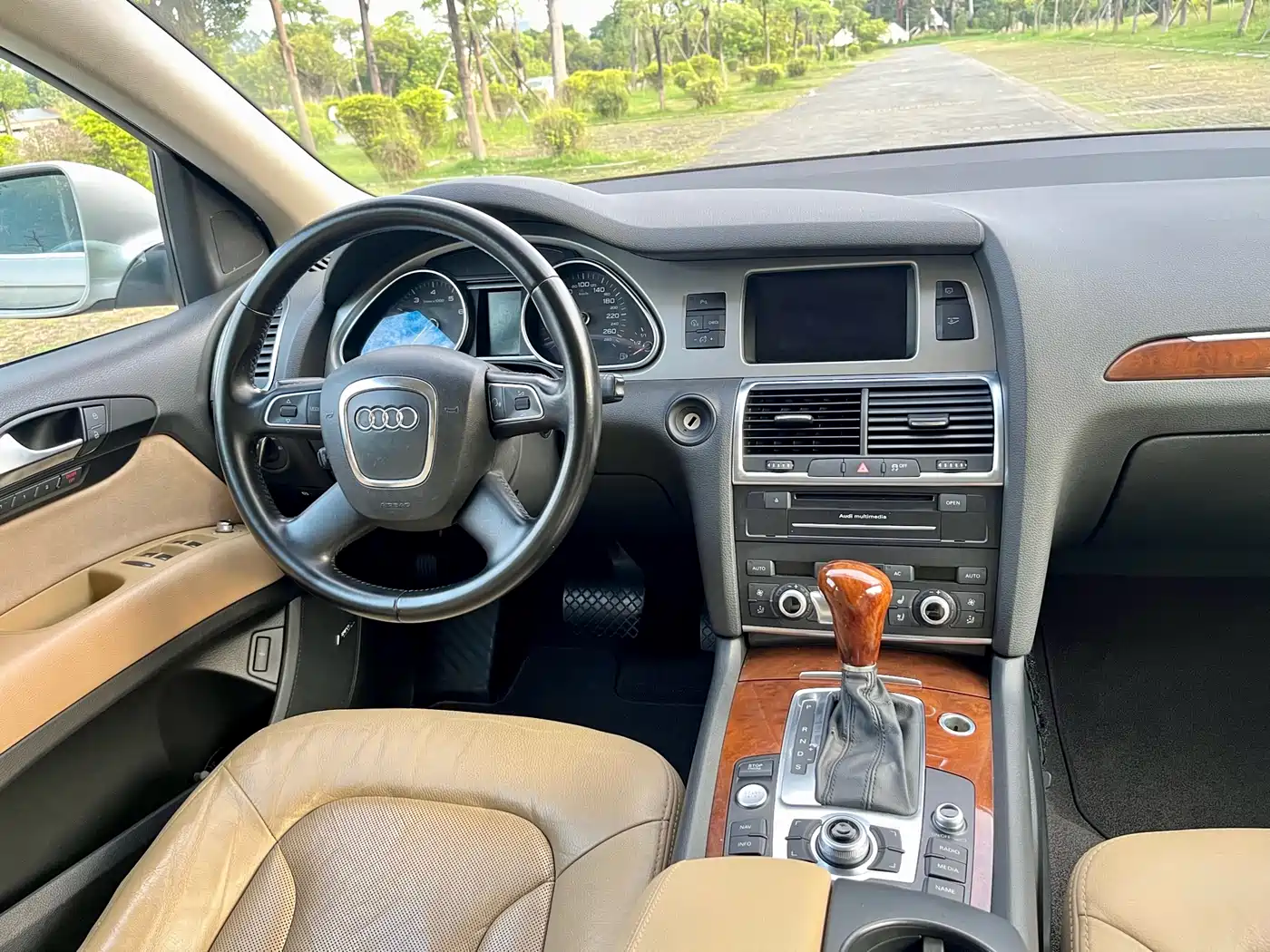 Audi Q7 2011 3.0 TFSI Comfort (200kW) фото 8