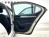 Фото 7 - Škoda Superb