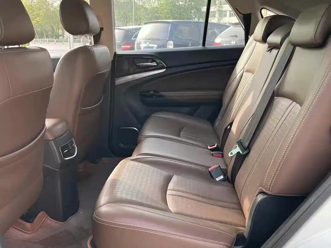 BYD S7 2016 2.0T Automatic Premium Model фото 6