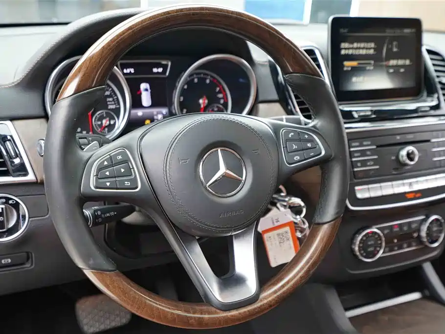 Mercedes-Benz GLS 2016 GLS 500 4MATIC фото 7