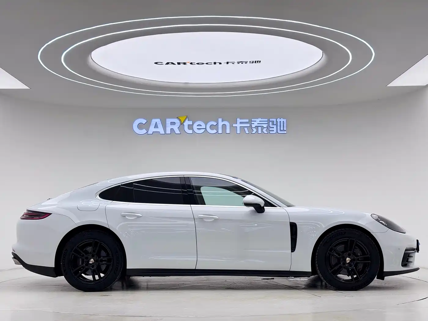 Porsche Panamera 2017 Panamera 3.0T фото 6