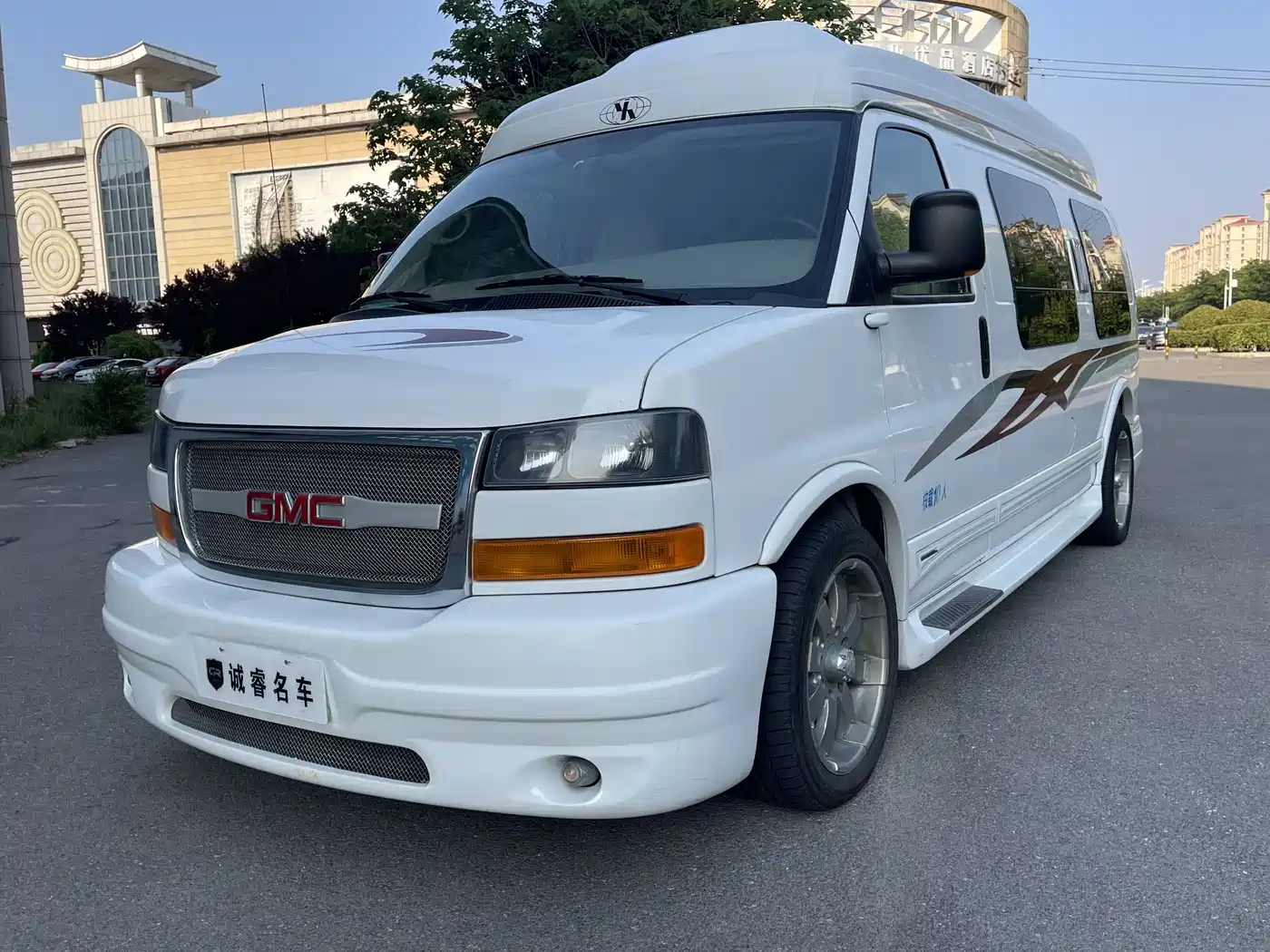 GMC Savana 2013 2011 6.0L Business Star 10-seater