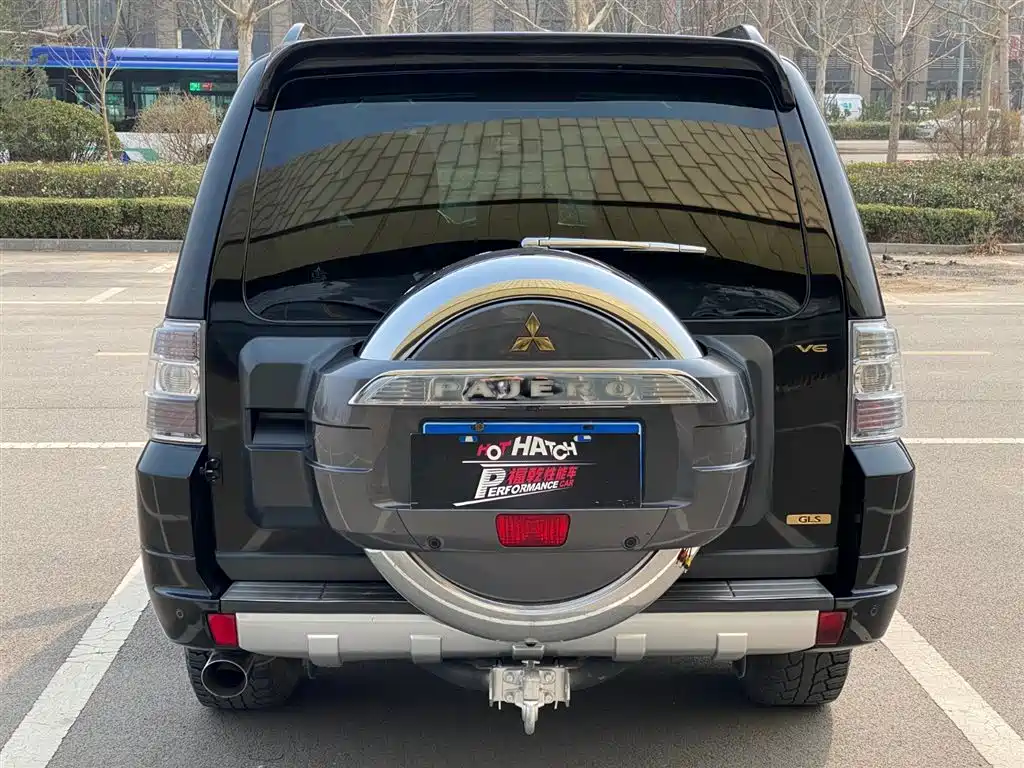 Mitsubishi Pajero (Import) 2016 3.0L Automatic Premium (China V) фото 8