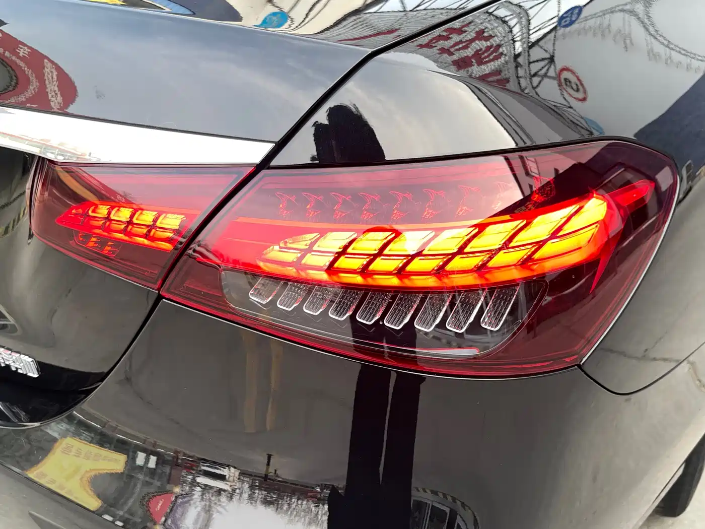 Mercedes-Benz E-Class 2022 Facelift III E 300 L Luxury фото 32