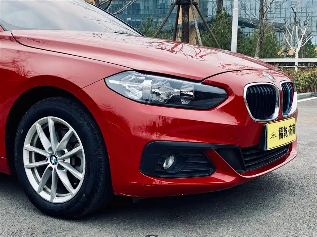 BMW 1 Series 2018 118i Fashion Edition фото 11