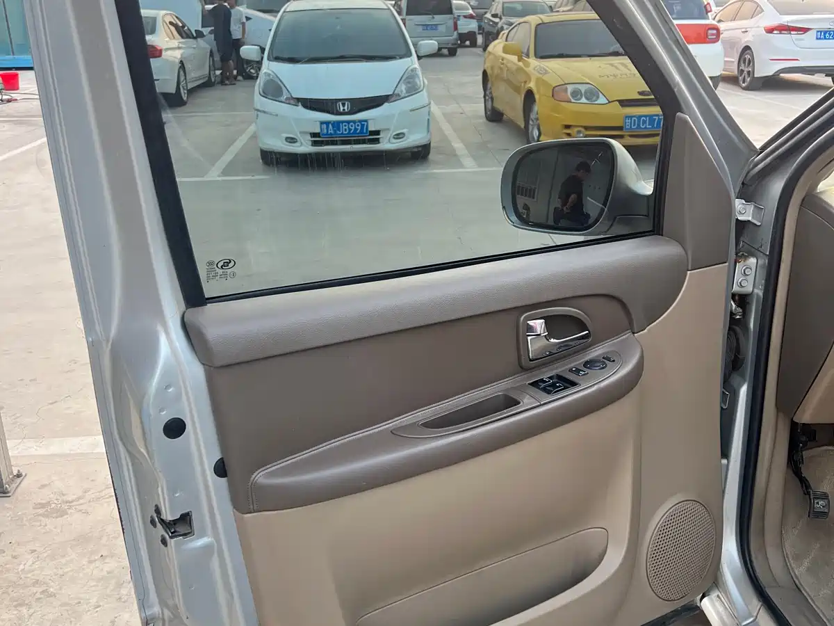 Buick GL8 2014 2.4L Classic Edition фото 5
